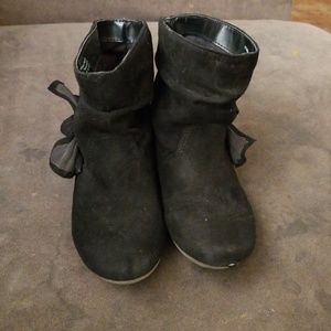 black toddler girls boot